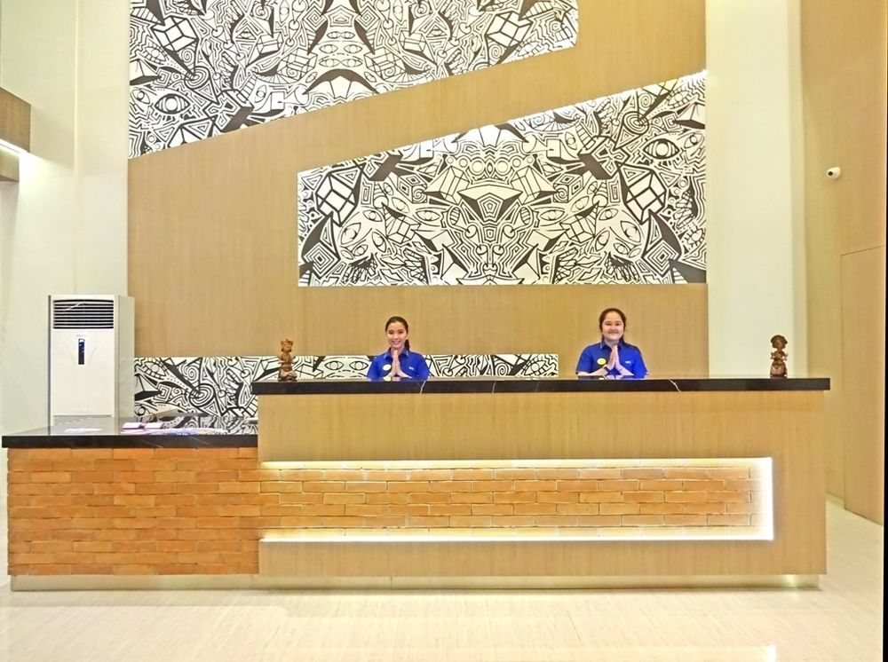 Hotel 88 Itc Fatmawati Jakarta By Wh Exteriör bild