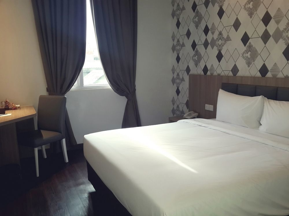 Hotel 88 Itc Fatmawati Jakarta By Wh Exteriör bild